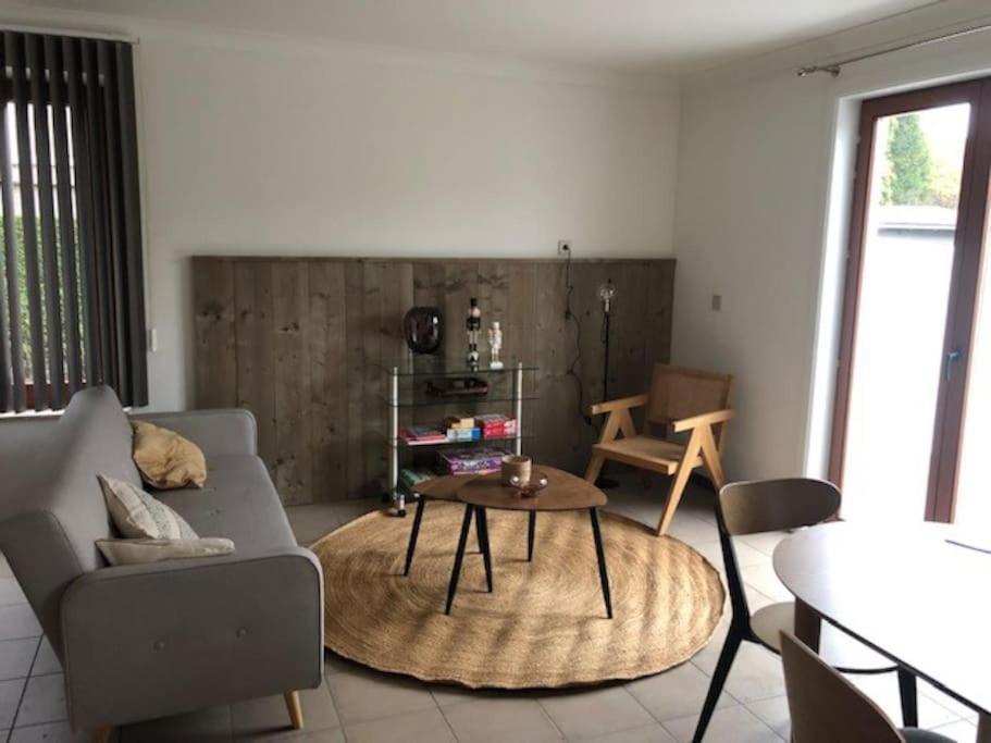 Le Louis Vakantiehuis Lanaken Εξωτερικό φωτογραφία